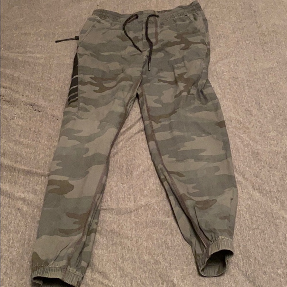 American Eagle Flex joggers